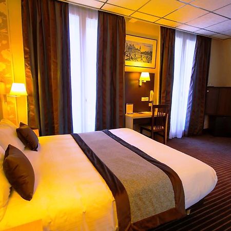 Hotel Des Trois Gares Paris Bagian luar foto