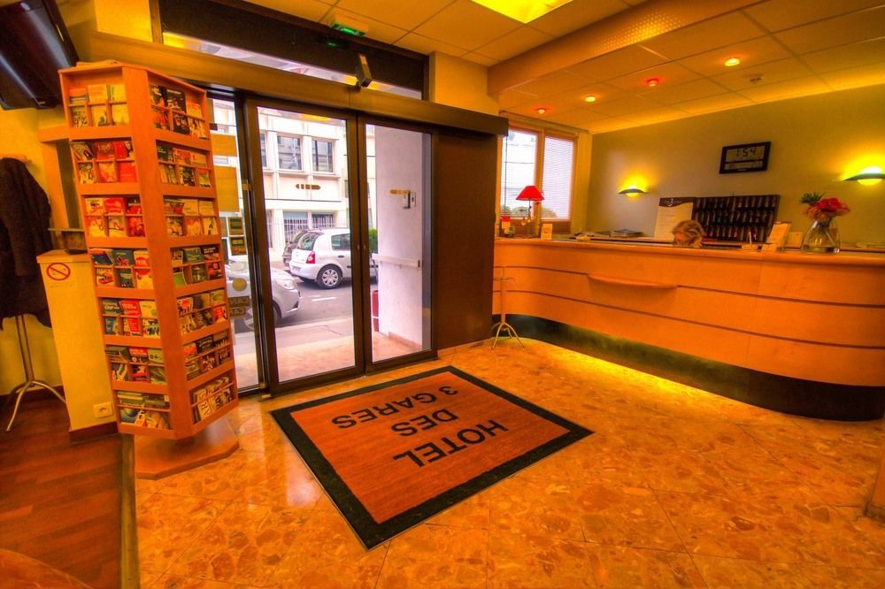 Hotel Des Trois Gares Paris Bagian luar foto
