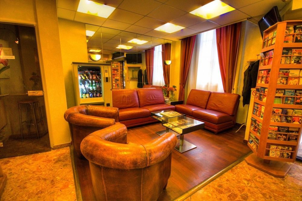Hotel Des Trois Gares Paris Bagian luar foto